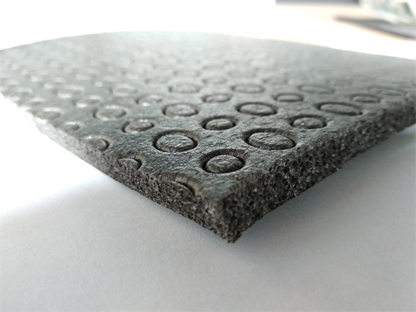 單面凹(ao)發泡橡(xiang)膠減震(zhen)墊闆